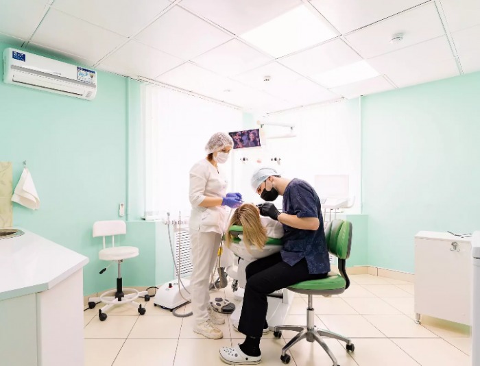 Преимущества обращения в стоматологическую клинику АЛМАЗ